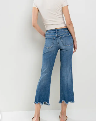 Mid Rise Ultra Stretch Straight with Frayed Hem