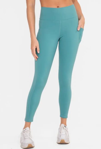 Lycra-Blend Essential Sweetheart Back Leggings